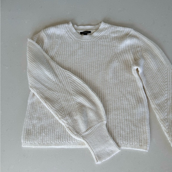 3-sweater bundle - Picture 4 of 8